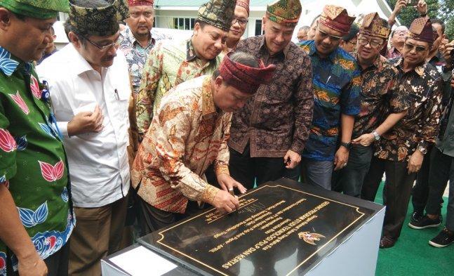 Menteri Riset, Teknologi, dan Pendidikan Tinggi, M Nasir meresmikan program studi Pulp dan Kertas pertama di Riau