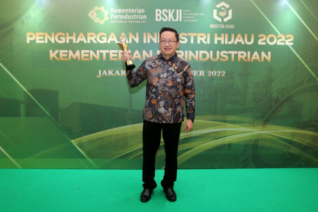 We received the Green Industry Award from the Ministry of Industry in Indonesia for effectively applying green industry principles across our operations.
