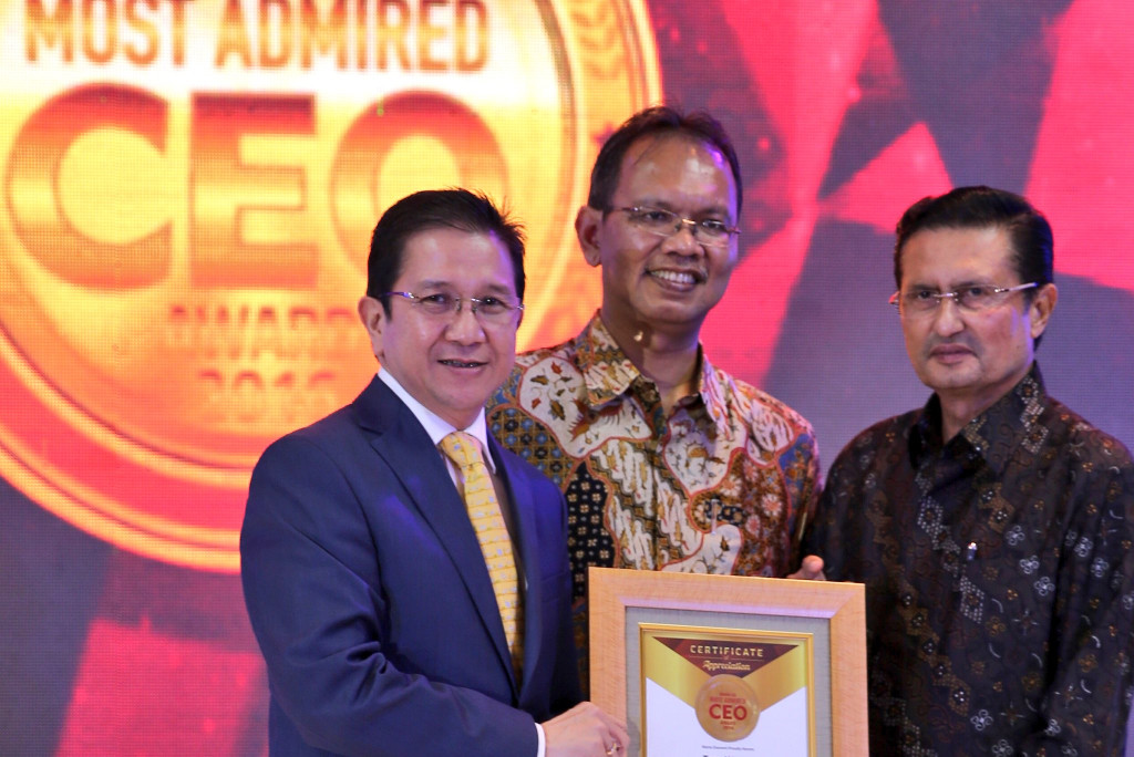 APRIL MD Tony Wenas awarded as Most Admired CEO Category Agribusiness by Warta Ekonomi