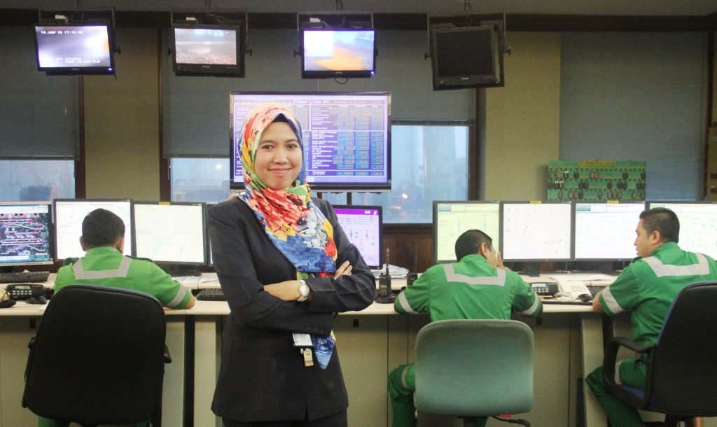 Para Pemimpin Perempuan di Sektor Kehutanan Indonesia Sri Rahmi — APRIL Asia