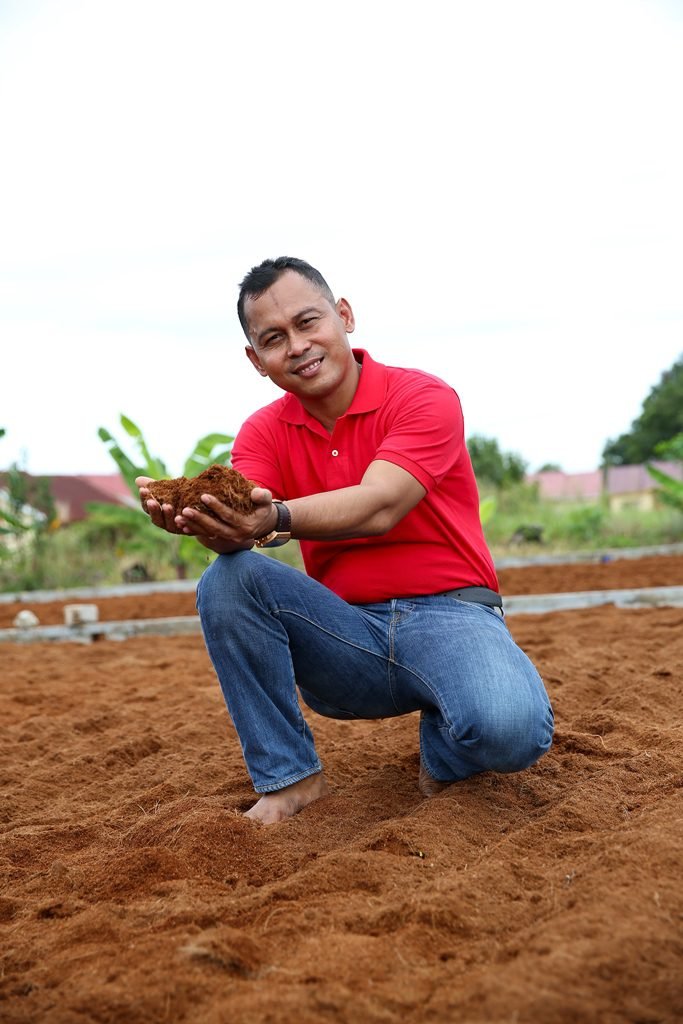 Sulaiman Cocopeat &mdash; APRIL Asia