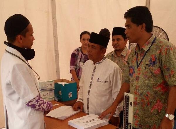 APRIL Menawarkan Layanan Pengobatan Gratis Kepada Masyarakat Riau Bupati Pelalawan mengunjungi klinik kesehatan kami di Kerinci