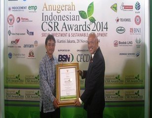 APRIL unit receives 2014 Indonesia CSR Awards APRIL Group Image 70