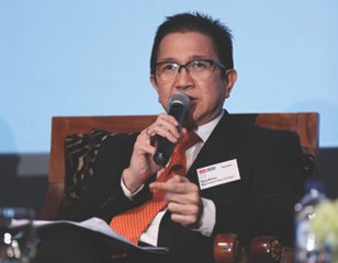 SHINING LIGHT ON INDONESIA’S SUSTAINABILITY CHALLENGES -- THE ECONOMIST SUMMIT 2015, JAKARTA APRIL Group Image 72