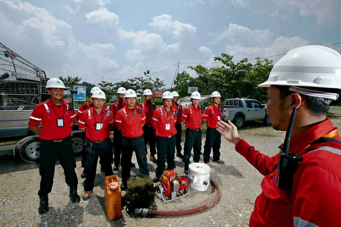 How APRIL’s Fire Teams Are Training Now To Beat The Annual Dry Season RGE APRIL Erick FireTeamActivity 02 — APRIL Asia