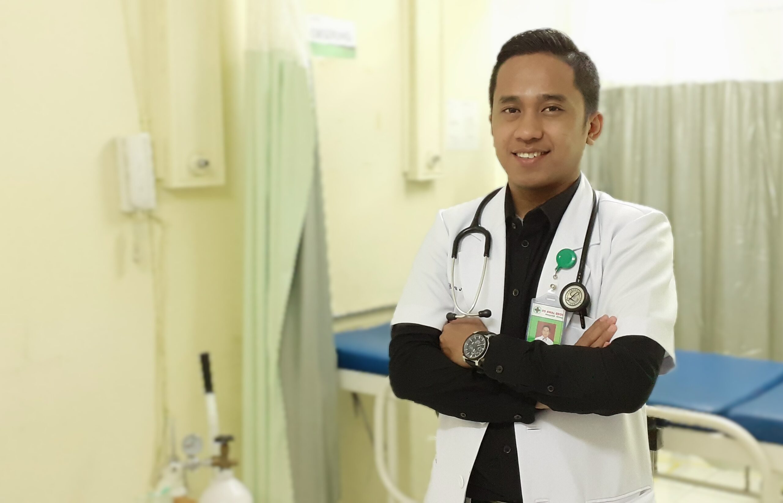 Local Pupil Giving Back As Doctor In Community Clinic | Rapp april doctor career 01 scaled — APRIL Asia