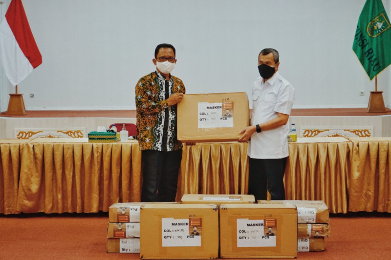 2020 Highlights april hand out cloth masks — APRIL Asia