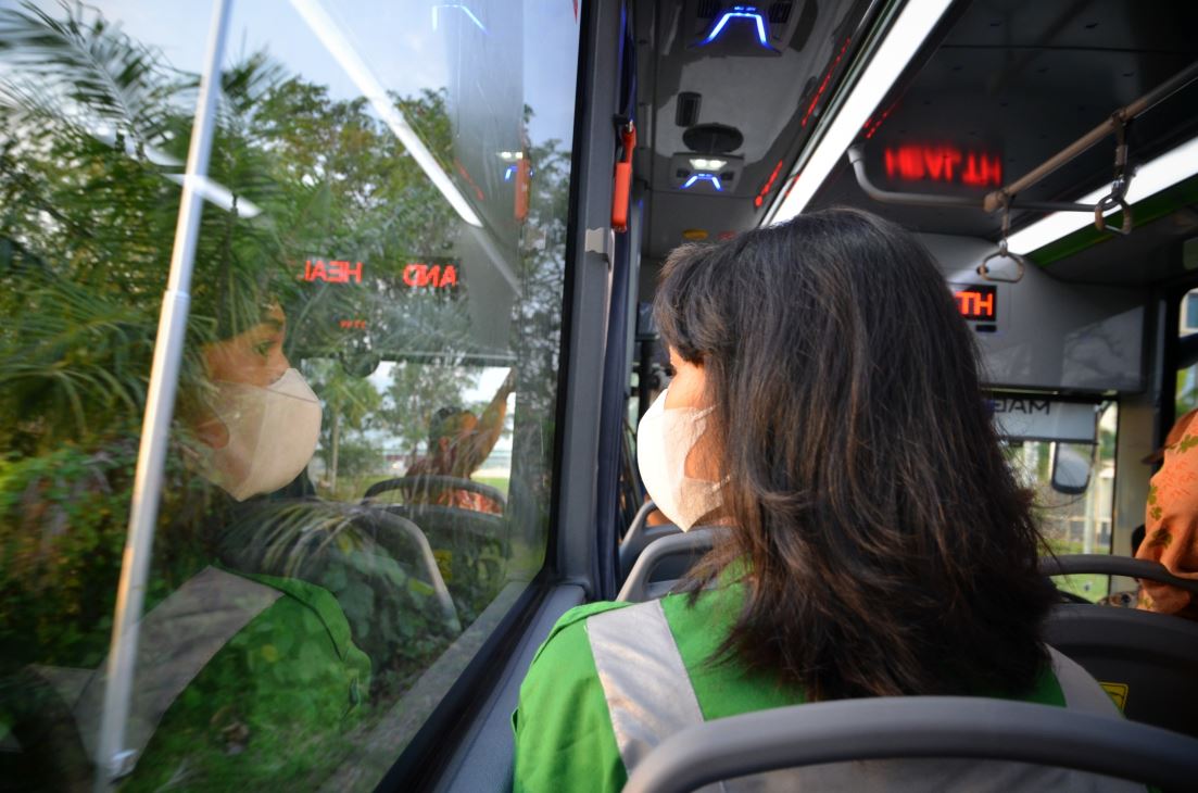 bus 03 &mdash; APRIL Asia