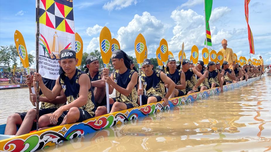 Pacu Jalur Rapp